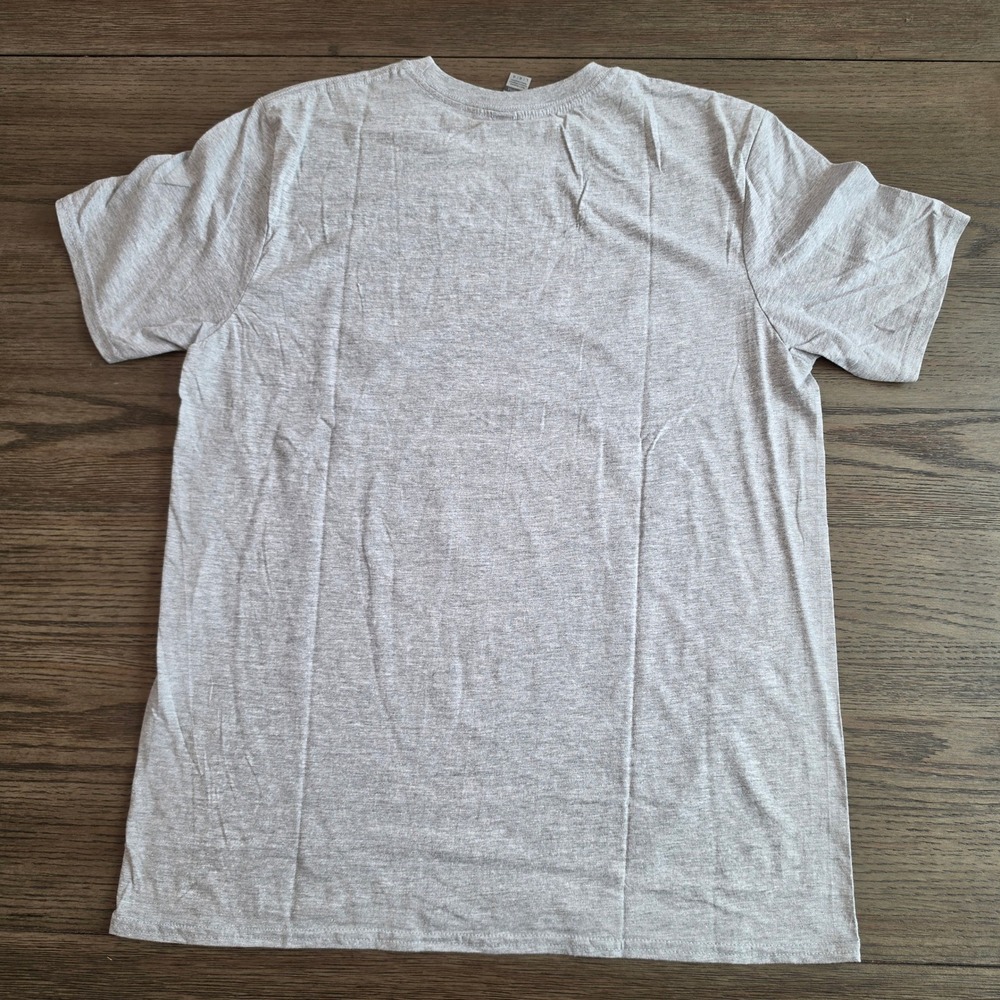 Bring Me The Horizon Band Tee Grey Heart Graphic Shirt Large NWOT - Picture 2 of 5